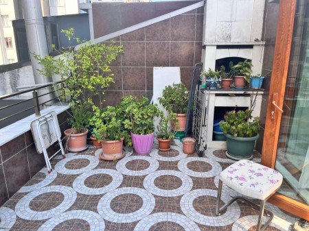 Çırçır'da Cadde'de Otoparklı Asansörlü Bina'da 3+1 Satılık Dubleks