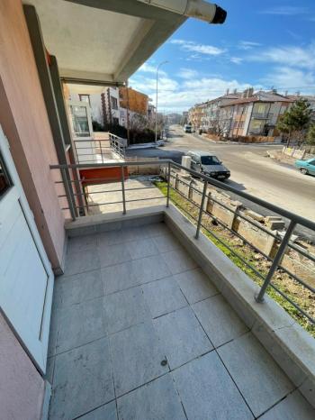 AFYON ÜÇOK EMLAKTAN FATİH MAH KİRALIK 3+1 TEMİZ BAKIMLI 1 KAT DAİRE