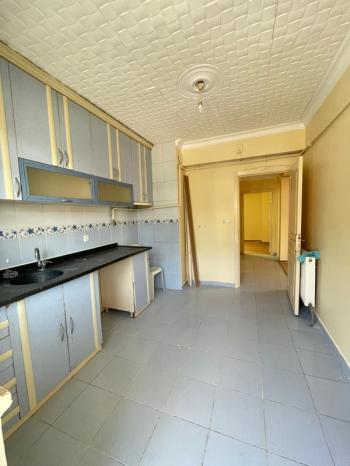 AFYON ÜÇOK EMLAKTAN FATİH MAH KİRALIK 3+1 TEMİZ BAKIMLI 1 KAT DAİRE