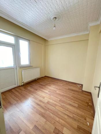 AFYON ÜÇOK EMLAKTAN FATİH MAH KİRALIK 3+1 TEMİZ BAKIMLI 1 KAT DAİRE