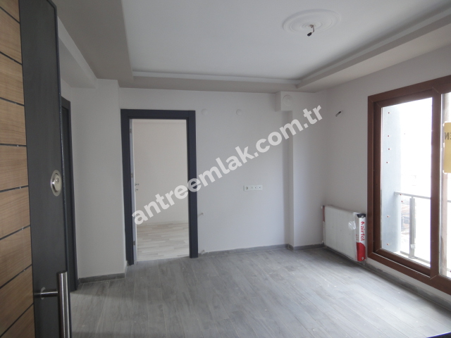 Antre Emlak'tan Kiralık Refet Bele Mahallesinde 2+1 Doğalgazlı Yeni Daire