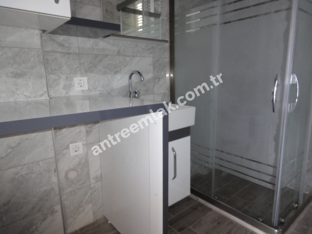 Antre Emlak'tan Kiralık Refet Bele Mahallesinde 2+1 Doğalgazlı Yeni Daire
