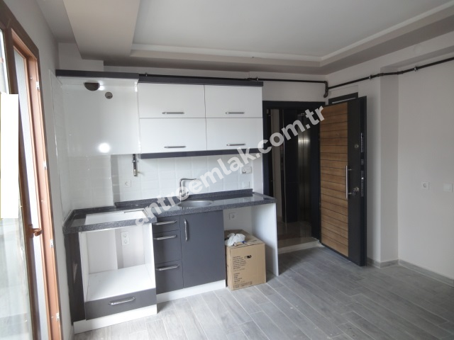 Antre Emlak'tan Kiralık Refet Bele Mahallesinde 2+1 Doğalgazlı Yeni Daire