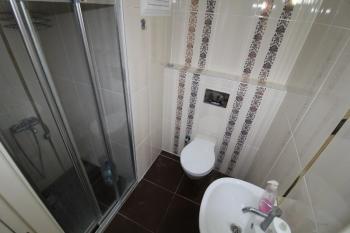 ASLAN'DAN MEZİTLİ DE SİTE İÇİ HAVUZLU KİRALIK 3+1 GENİŞ DAİRE