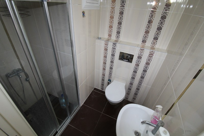 ASLAN'DAN MEZİTLİ DE SİTE İÇİ HAVUZLU KİRALIK 3+1 GENİŞ DAİRE