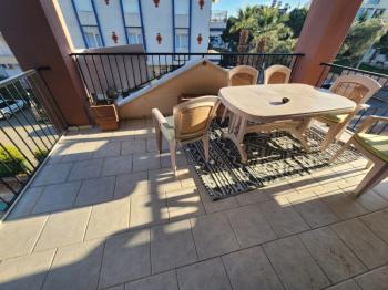  ÇAMLIK MAHALLESİ’NDE HAVUZLU SİTE İÇERİSİNDE SATILIK EŞYALI 2+1 DAİRE