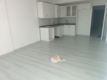 EGEMED HASTANESİ'NE ÇOK YAKIN SATILIK 2+1 AÇIK MUTFAKLI GENİŞ TERASLI KATTA DUBLEKS DAİRE 