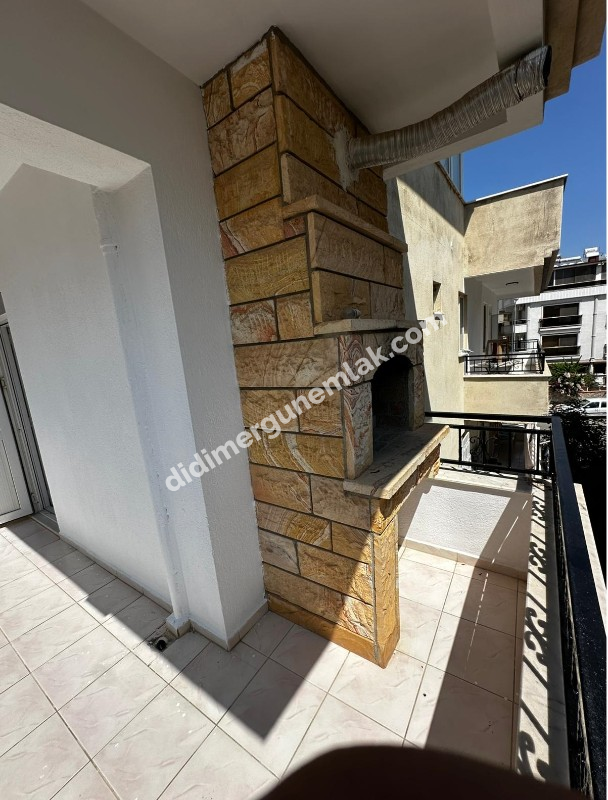 DİDİM ÇAMLIK MAHALLESİNDE DENİZE YÜRÜYÜŞ MESAFESİNDE,TAMAMEN YENİLENMİŞ EFSANE FİYATLI MASRAFSIZ VE ŞIK 2+1 SATILIK DAİRE!