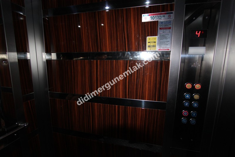 DİDİM EFELER MAHALLESİNDE HAVUZ CEPHELİ ,MODERN SİTEDE FERAH 2+1 SATILIK DAİRE