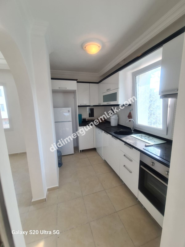 DİDİM EFELER MAHALLESİNDE HAVUZ CEPHELİ ,MODERN SİTEDE FERAH 2+1 SATILIK DAİRE