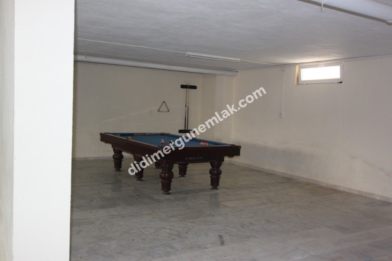 DİDİM EFELER MAHALLESİNDE HAVUZ CEPHELİ ,MODERN SİTEDE FERAH 2+1 SATILIK DAİRE