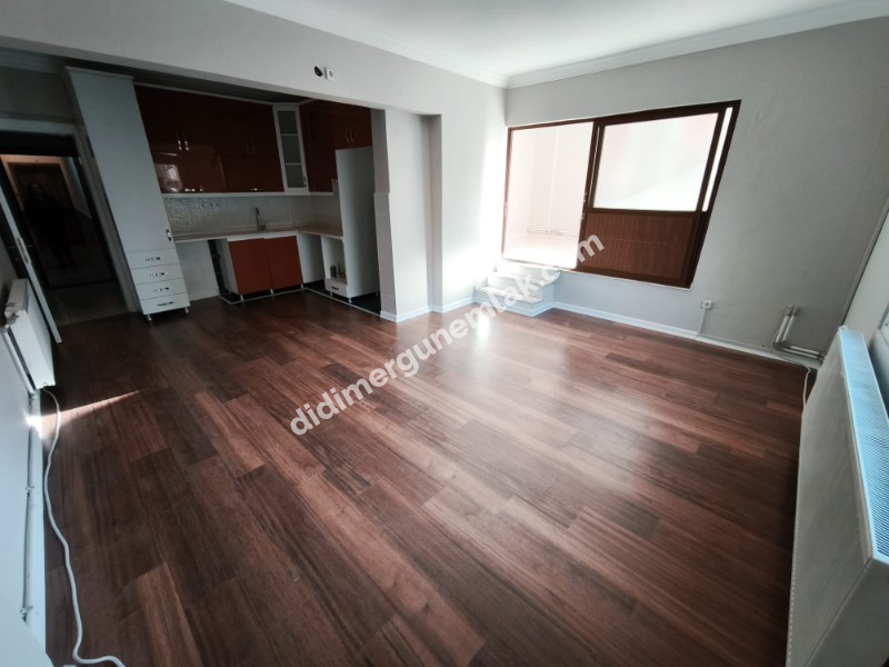 DİDİM CUMHURİYET MAHALLESİ’NDE ÇARŞI MERKEZİNE YAKIN HAVUZLU SİTE İÇERİSİNDE SATILIK 3+1 DAİRE