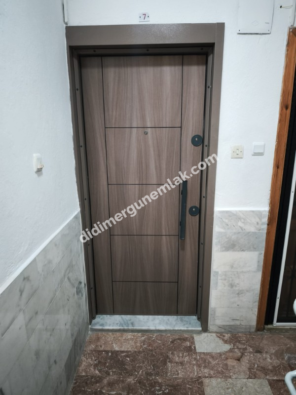 DİDİM CUMHURİYET MAHALLESİ’NDE ÇARŞI MERKEZİNE YAKIN HAVUZLU SİTE İÇERİSİNDE SATILIK 3+1 DAİRE