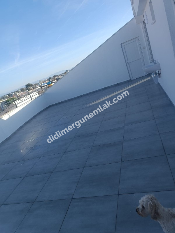 EGEMED HASTANESİ'NE ÇOK YAKIN SATILIK 2+1 AÇIK MUTFAKLI GENİŞ TERASLI KATTA DUBLEKS DAİRE 