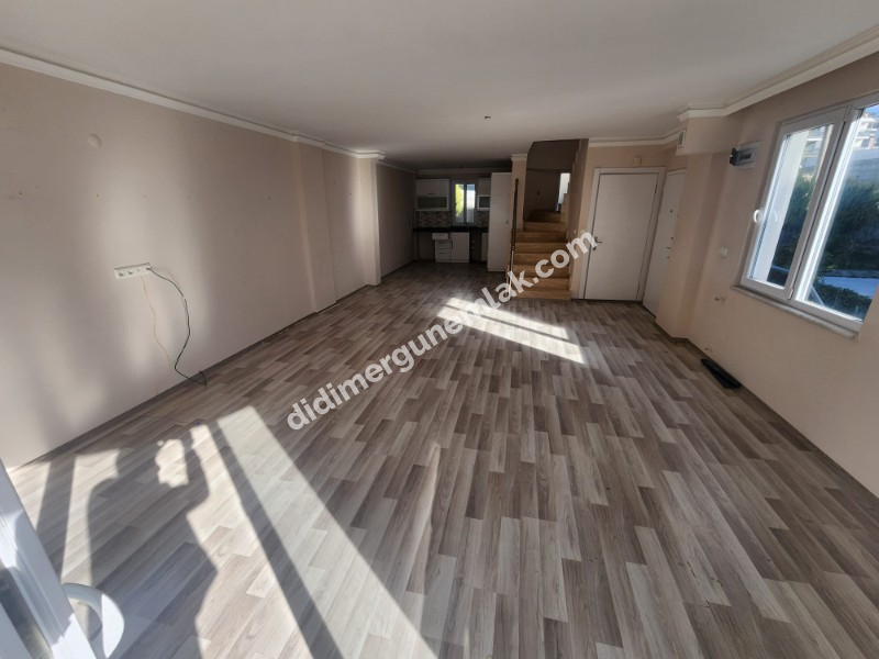 HİSAR MAHALLESİ'NDE ACİL SATILIK 4+1 HAVUZ CEPHELİ GENİŞ DUBLEKS DAİRE 