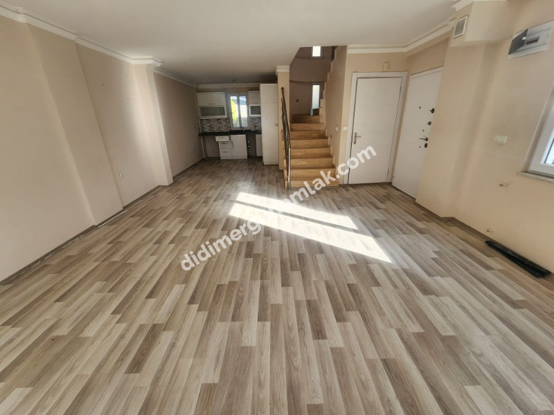 HİSAR MAHALLESİ'NDE ACİL SATILIK 4+1 HAVUZ CEPHELİ GENİŞ DUBLEKS DAİRE 