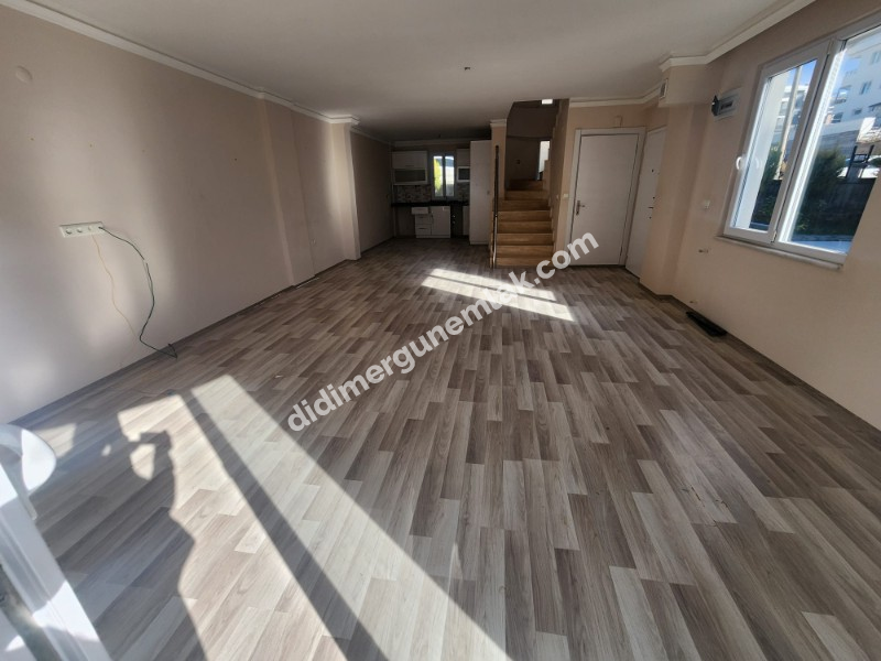 HİSAR MAHALLESİ'NDE ACİL SATILIK 4+1 HAVUZ CEPHELİ GENİŞ DUBLEKS DAİRE 