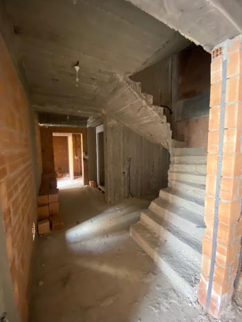 GÜVENAY - ÇORUM ULUKAVAK MAH. PAZARTESİ PAZARI CİVARI SATILIK 3+0 DAİRE