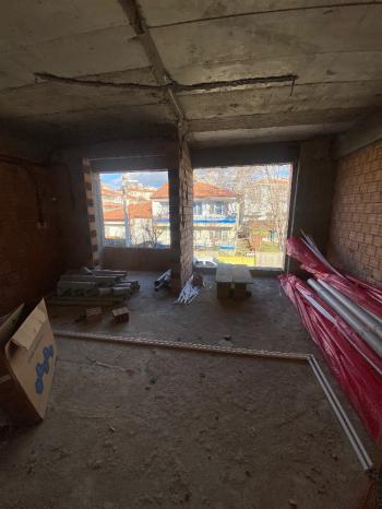 GÜVENAY - ÇORUM ULUKAVAK MAH. PAZARTESİ PAZARI CİVARI SATILIK 3+0 DAİRE