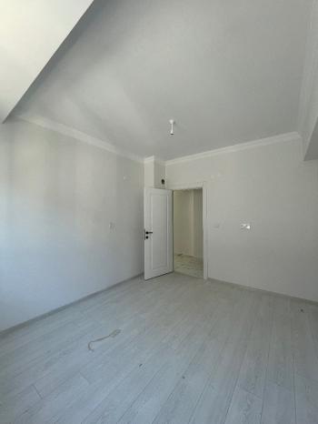 Güvenay - Çorum Gülabibey Kapaklı 1. Cadde Üzeri Satılık Sıfır 3+1 Daire 