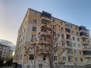 GÜVENAY - ÇORUM BUHARAEVLER 5. CADDESİ ÜZERİ 3+1 KİRALIK DAİRE 