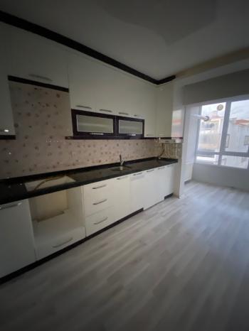 GÜVENAY - ÇORUM BUHARAEVLER 5. CADDESİ ÜZERİ 3+1 KİRALIK DAİRE 