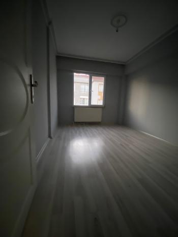 GÜVENAY - ÇORUM BUHARAEVLER 5. CADDESİ ÜZERİ 3+1 KİRALIK DAİRE 