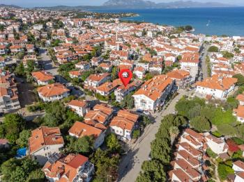 DATÇA İSKELE’DE OTEL RUHSATLI, DENİZE YAKIN, HAZIR TİCARİ YATIRIM FIRSATI!