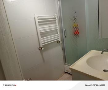 MUDANYA HALİTPAŞA 'da MERKEZİ NOKTADA SATILIK 1.KAT GENİŞ 2+1 DAİRE