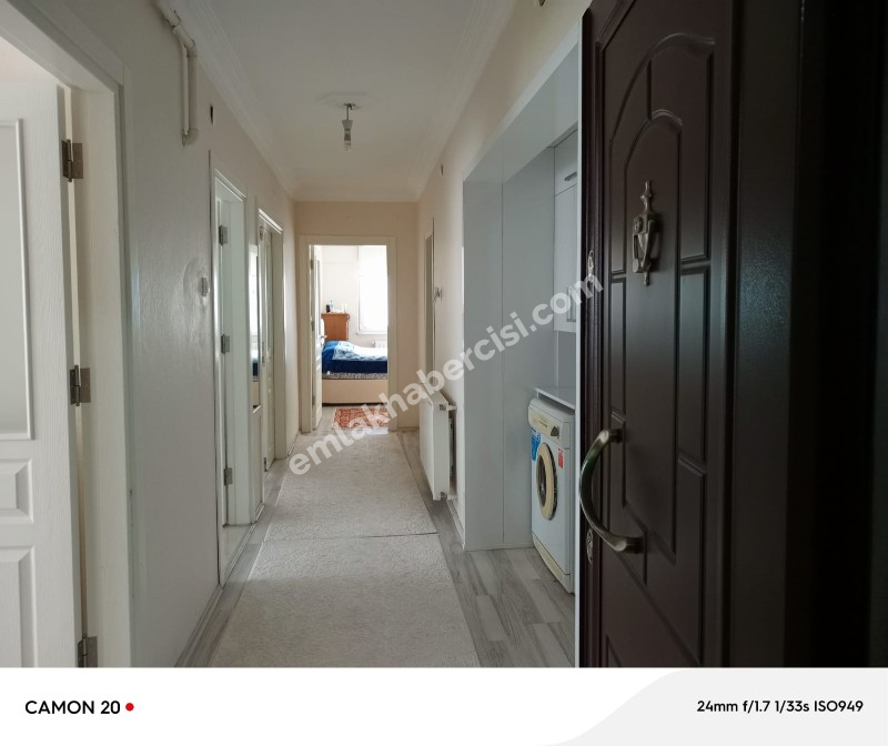 MUDANYA HALİTPAŞA 'da MERKEZİ NOKTADA SATILIK 1.KAT GENİŞ 2+1 DAİRE