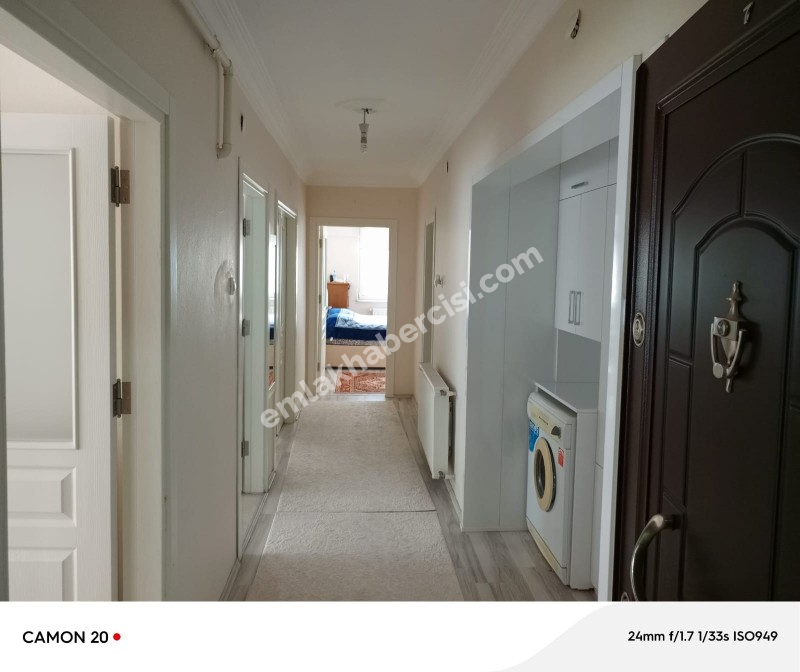 MUDANYA HALİTPAŞA 'da MERKEZİ NOKTADA SATILIK 1.KAT GENİŞ 2+1 DAİRE