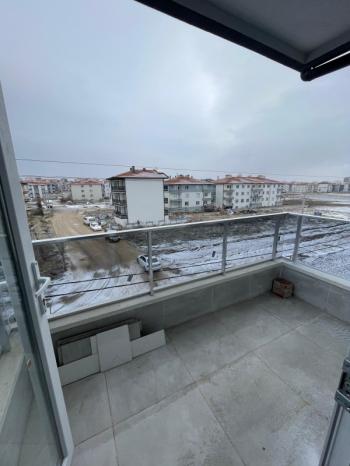 AFYON ÜÇOK EMLAKTAN MAREŞAL F ÇAKMAK MAH SATILIK SIFIR 2+1 LÜX 3 KAT DAİRE