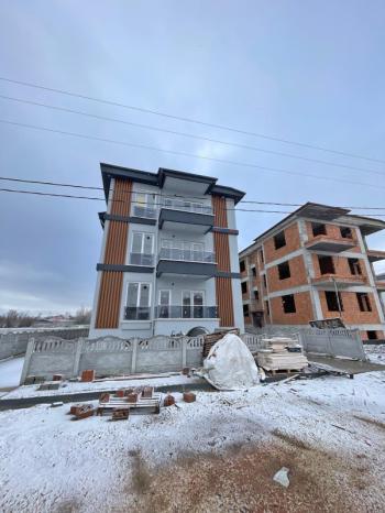 AFYON ÜÇOK EMLAKTAN MAREŞAL F ÇAKMAK MAH SATILIK SIFIR 2+1 LÜX 3 KAT DAİRE