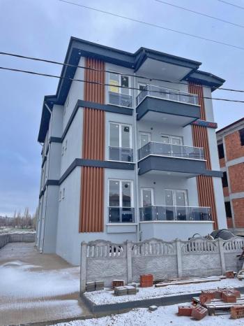 AFYON ÜÇOK EMLAKTAN MAREŞAL F ÇAKMAK MAH SATILIK SIFIR 2+1 LÜX 3 KAT DAİRE
