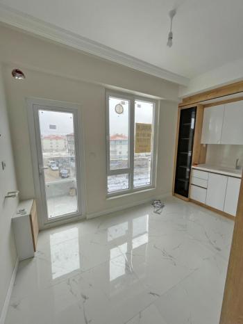 AFYON ÜÇOK EMLAKTAN MAREŞAL F ÇAKMAK MAH SATILIK SIFIR 2+1 LÜX 3 KAT DAİRE