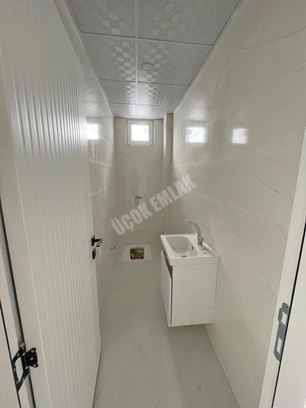 AFYON ÜÇOK EMLAKTAN MAREŞAL F ÇAKMAK MAH SATILIK SIFIR 2+1 LÜX 3 KAT DAİRE