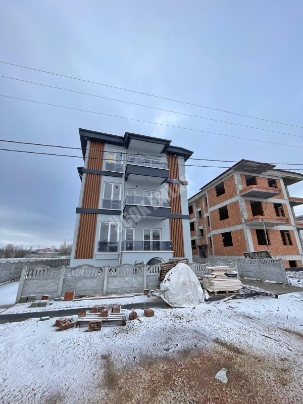 AFYON ÜÇOK EMLAKTAN MAREŞAL F ÇAKMAK MAH SATILIK SIFIR 2+1 LÜX 3 KAT DAİRE