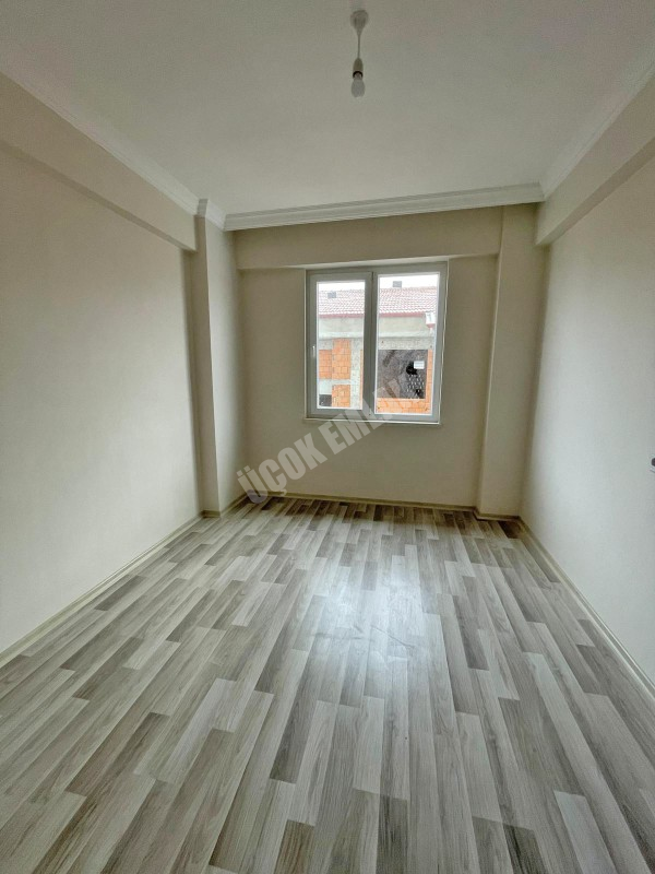 AFYON ÜÇOK EMLAKTAN MAREŞAL F ÇAKMAK MAH SATILIK SIFIR 2+1 LÜX 3 KAT DAİRE