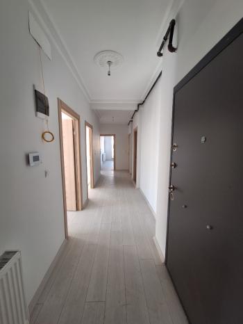 GÜVENAY -  ÇORUM BAHÇELİEVLER MAH. ÇORAKLIK CADDESİ ÜZERİ 3+1 SATILIK DAİRE