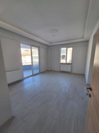 GÜVENAY - ÇORUM BAHÇELİEVLER ÇORAKLIK CADDESİ ÜZERİ 3+1 SATILIK DAİRE