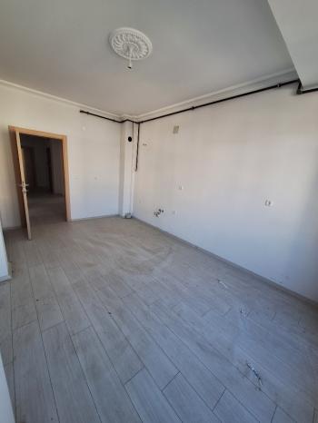 GÜVENAY - ÇORUM BAHÇELİEVLER ÇORAKLIK CADDESİ ÜZERİ 3+1 SATILIK DAİRE