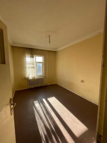 AFYON ÜÇOK EMLAKTAN DUMLUPINAR MAH SATILIK 2+1 MERKEZİ KONUMDA DAİRE