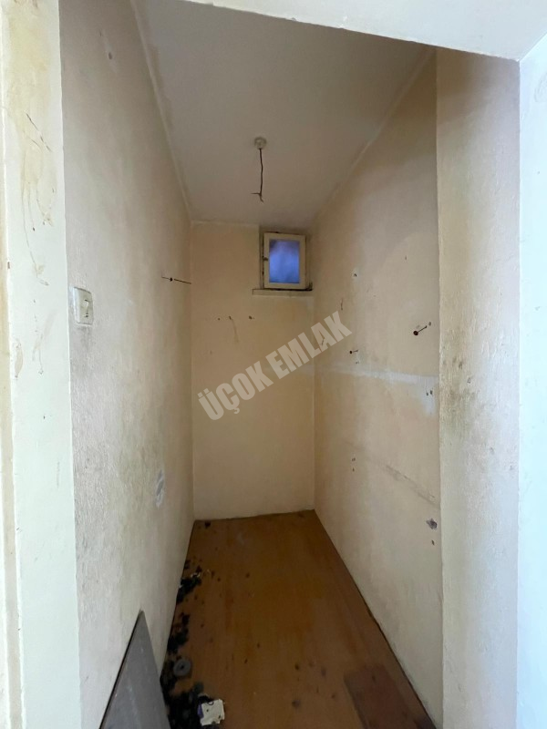 AFYON ÜÇOK EMLAKTAN DUMLUPINAR MAH SATILIK 2+1 MERKEZİ KONUMDA DAİRE