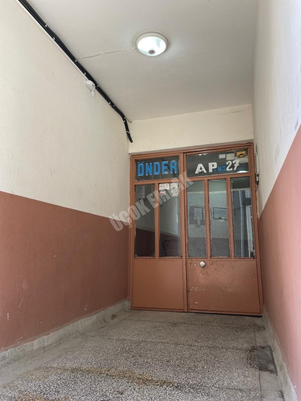 AFYON ÜÇOK EMLAKTAN DUMLUPINAR MAH SATILIK 2+1 MERKEZİ KONUMDA DAİRE