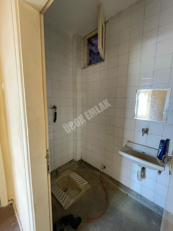 AFYON ÜÇOK EMLAKTAN DUMLUPINAR MAH SATILIK 2+1 MERKEZİ KONUMDA DAİRE