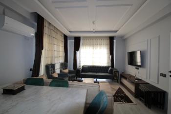 ASLAN'DAN KUYULUK'TA HAVUZLU SİTE İÇİ FULL EŞYALI KİRALIK 2+1