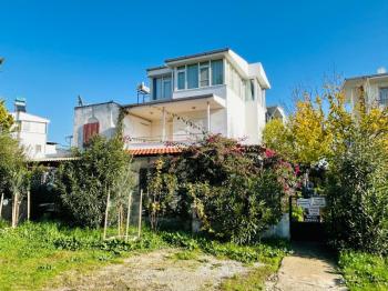 DİDİM SAĞTUR’DA DENİZE YAKIN 3+1 AÇIK MUTFAKLI GENİŞ TERASLI SATILIK MÜSTAKİL VİLLA 