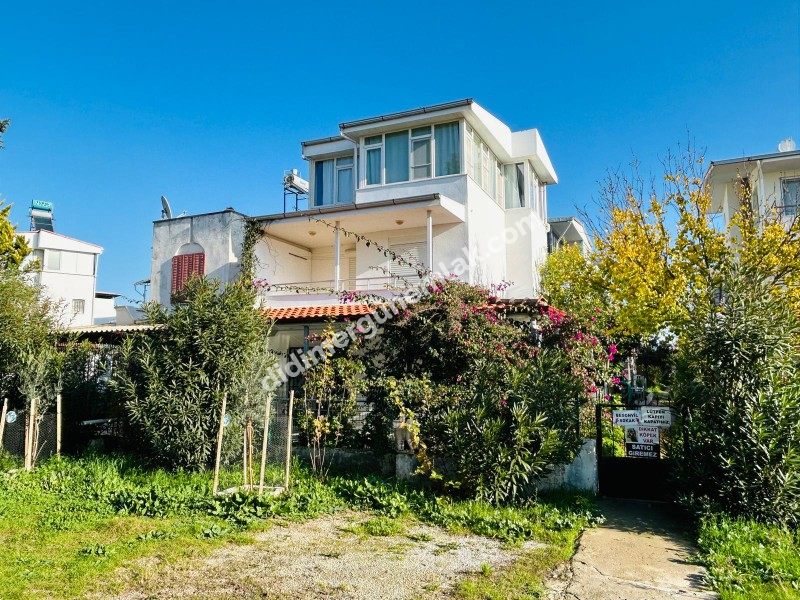 DİDİM SAĞTUR’DA DENİZE YAKIN 3+1 AÇIK MUTFAKLI GENİŞ TERASLI SATILIK MÜSTAKİL VİLLA 