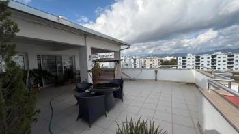 Lefkoşa Ortaköy Bölgesinde Satılık 2+1 PENTHOUSE