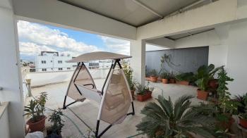 Lefkoşa Ortaköy Bölgesinde Satılık 2+1 PENTHOUSE